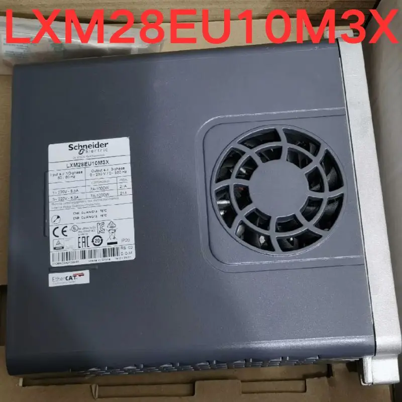 Подержанный тест OK Серводвигатель LXM28EU10M3X