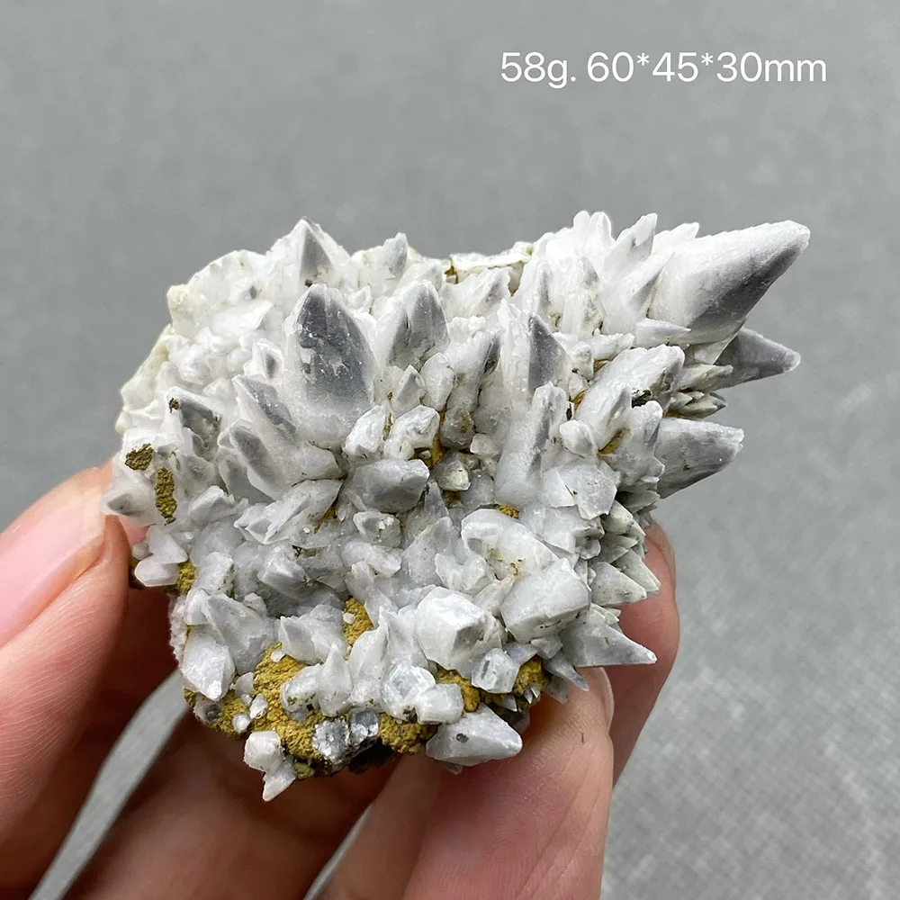 

100% Natural China Fujian Calcite Rough Crystal Stone with Fluorescence