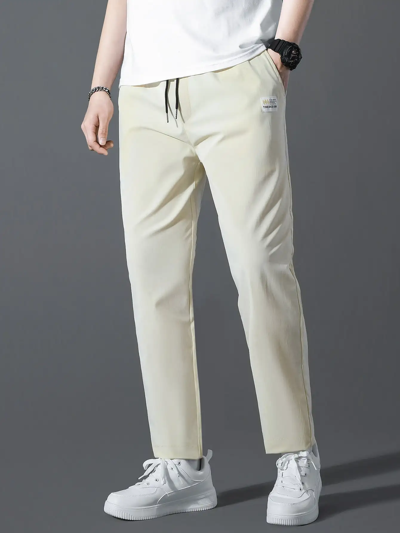 

Men Slogan Patched Detail Drawstring Waist Pants