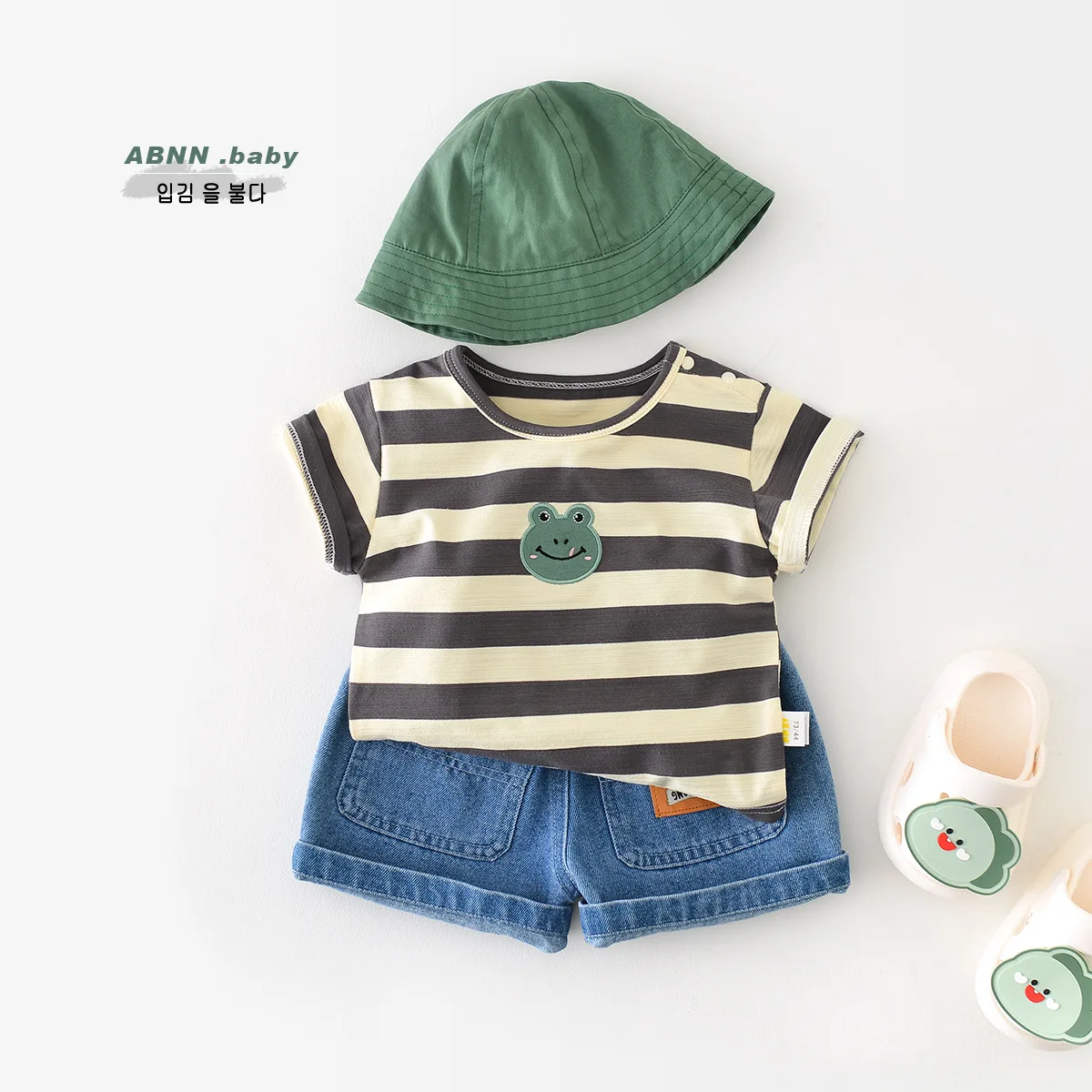 Детский летний топ с коротким рукавом и вышивкой