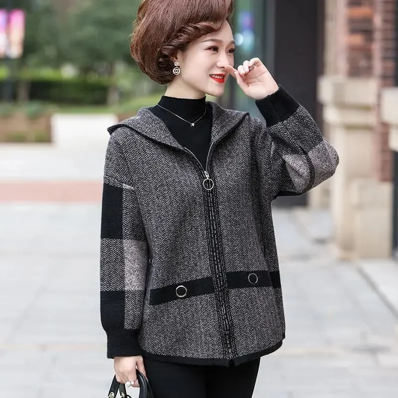 

2023 Fall/Winter Mother's Coat Woman Middle-aged and Old People Loose Western Style Joker Hooded Cardigan Top Female M-5XL
