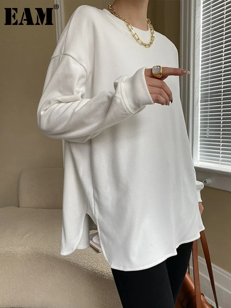 

[EAM] Women White Gray Brief Big Size Soft Casaul T-shirt New Round Neck Long Sleeve Fashion Tide Spring Autumn 2023 1DF3839