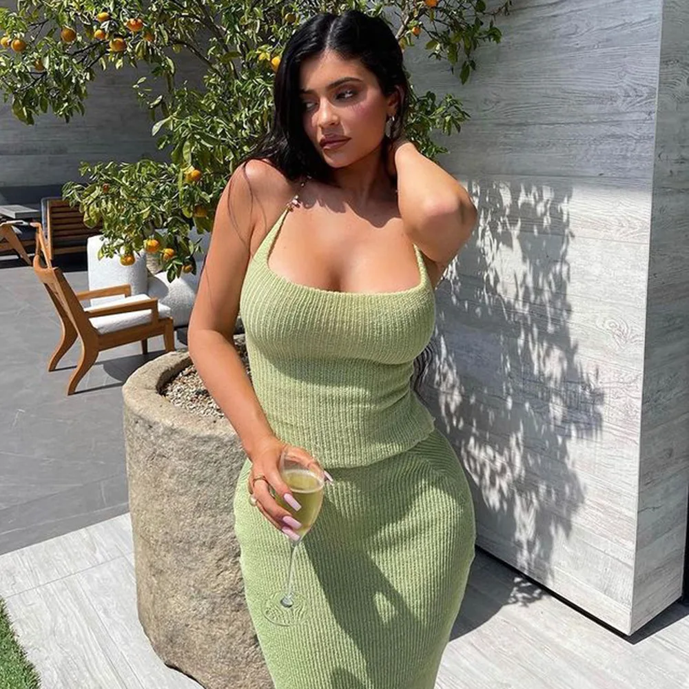 

Women Knitted Backless Dress Set Sexy Lace Up Chain Halter Cami Top Summer Spring Knitwear Elegant Casual Pencil Long Skirt Suit