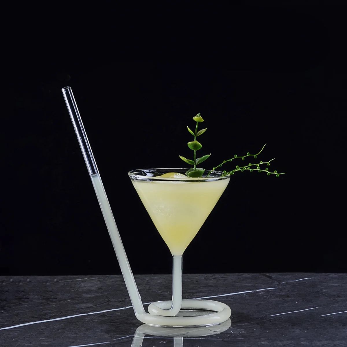 

Glasscup Glasses Cocktail Straw Spiral Martini Goblet Champagne Drinking Redwhiskey Cups Beverage Creative Clear Sipperbuilt