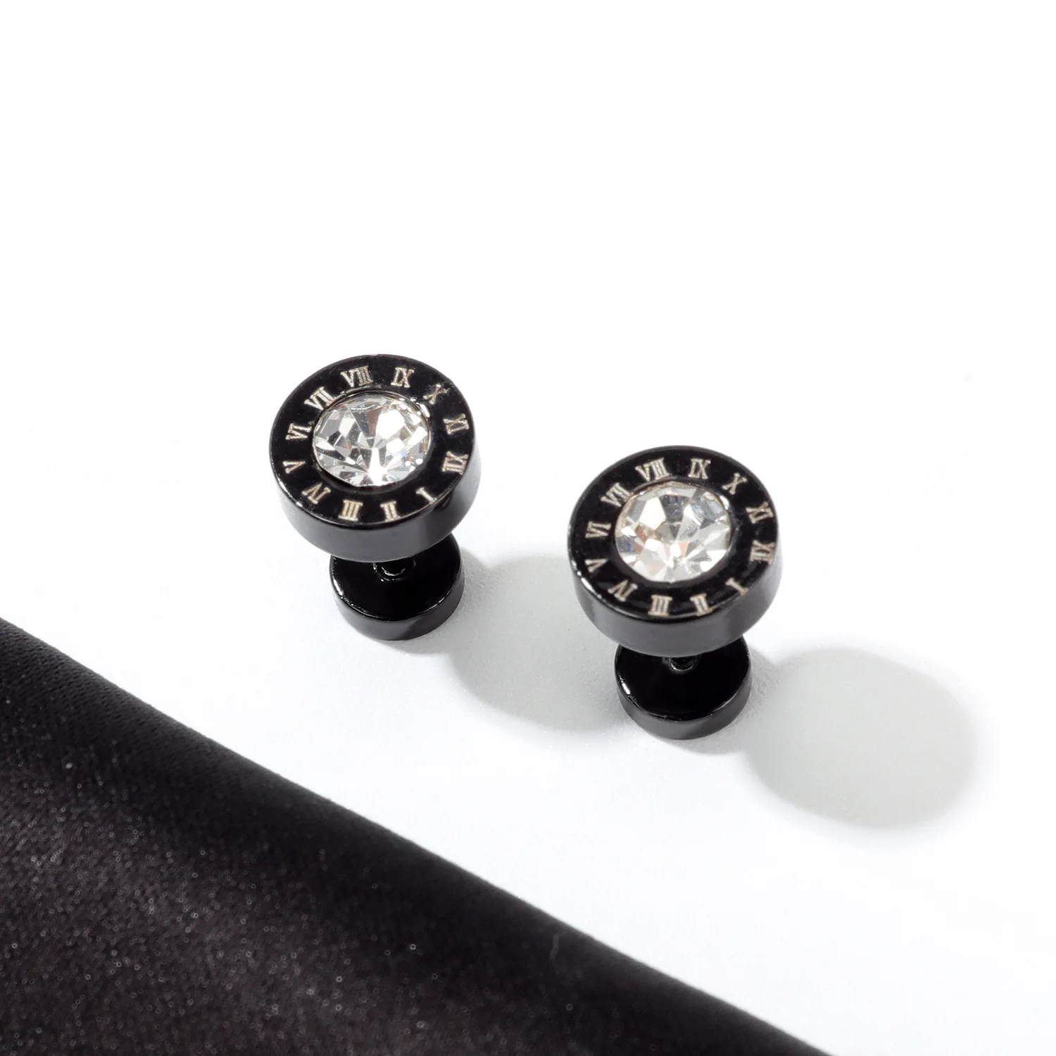 Fashion Round zircon Inlay Earring for Men Black Round Stainless Steel Simple Ear Studs Earrings Punk Earring Jewelry Wholesale