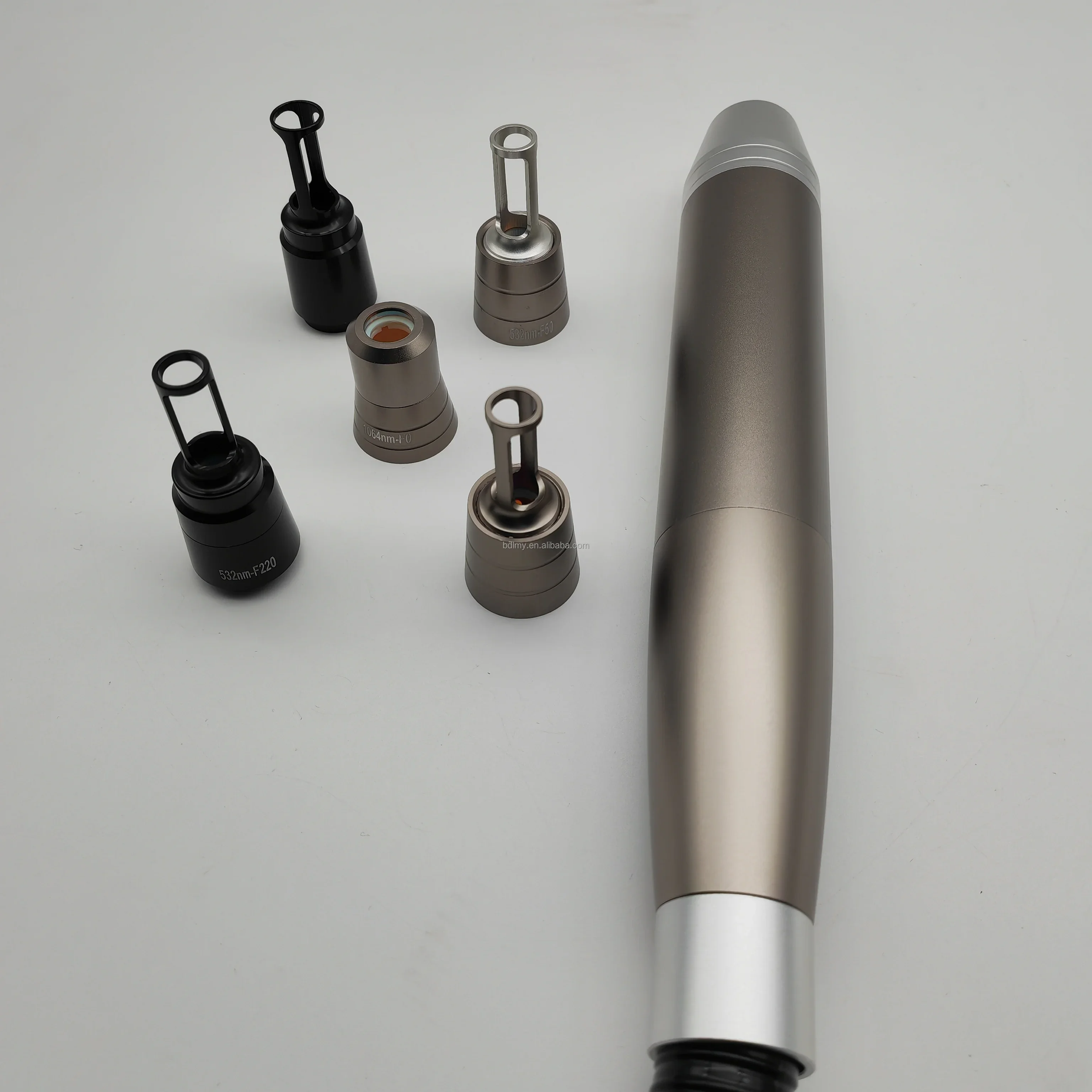 sterowany przełączany uchwyt laserowy nd yag do usuwania tatuażu rękojeść 1064 532 1320 755 IPL E light opt Hair Machine beauty