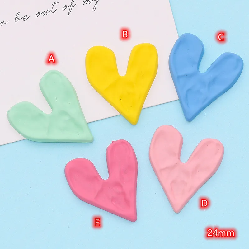 

20pcs Hot Sale Resin Hearts Cabochons Flatback for Diy Decoration Cute Love Heart Flat Back Resin Cabochon Candy Colorful Hearts