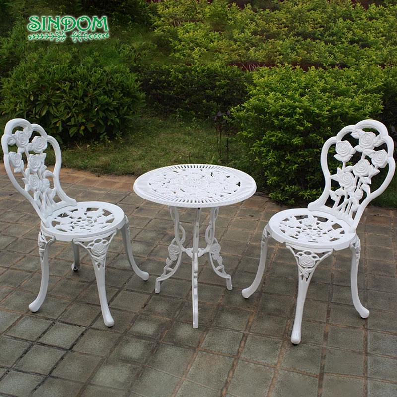 

Outdoor Cast Aluminium Garden Furniture Courtyard Table and Chairs Set