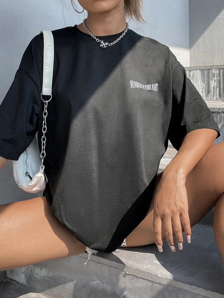 Футболка женская с графическим принтом универсальная уличная рубашка лямками на