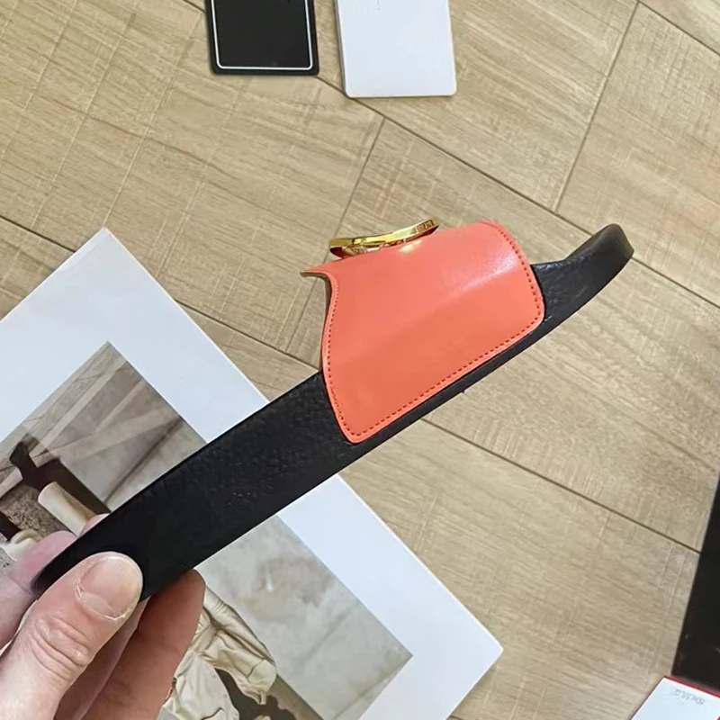 Women's slippers 2023 new summer fashion luxury women's shoes metal decoration flat leather men's slippers casual beach shoes