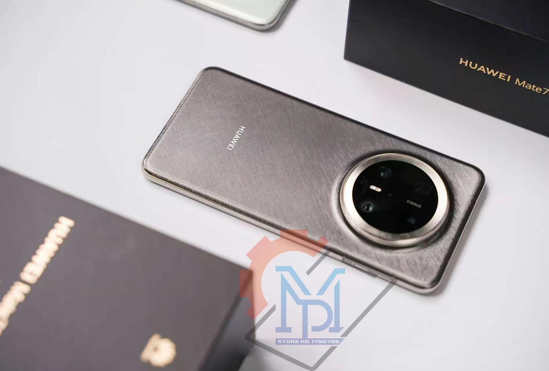 Фото Оригинальный смартфон Huawei Mate 70 Pro+ Plus с 6,9-дюймовым дисплеем, процессором Kirin 9020, HarmonyOS 4.3, камерами 50 МП и аккумулятором 5500 мАч №4