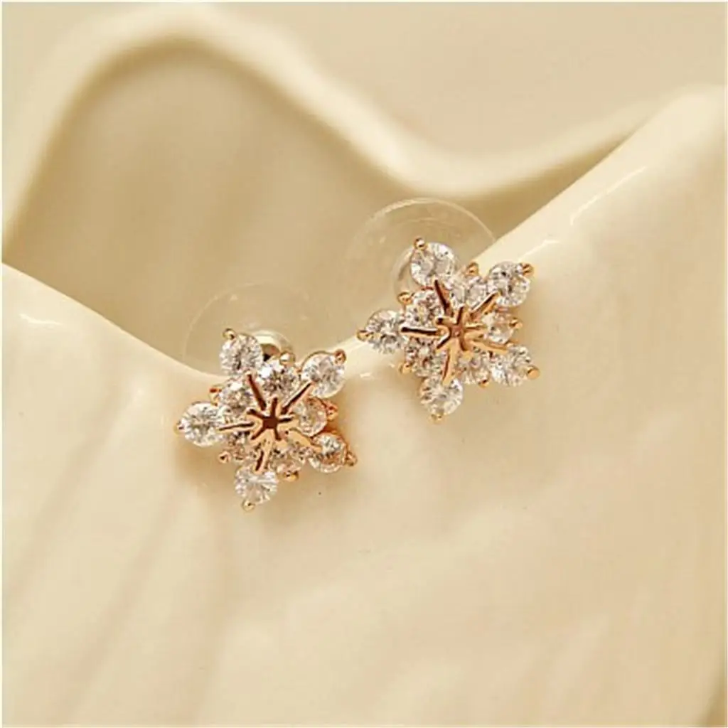

Crystal Snowflake Fashion Temperament Female Shiny Pentagram Zircon Earrings