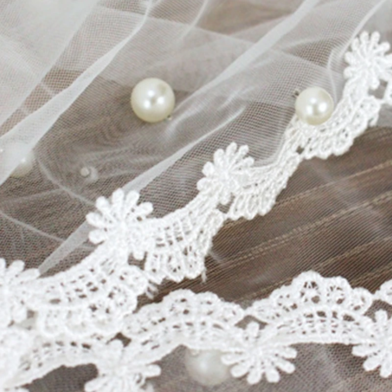 Фата свадебная с гребнем 2 уровня кружевными краями жемчужные бусины иллюзионная