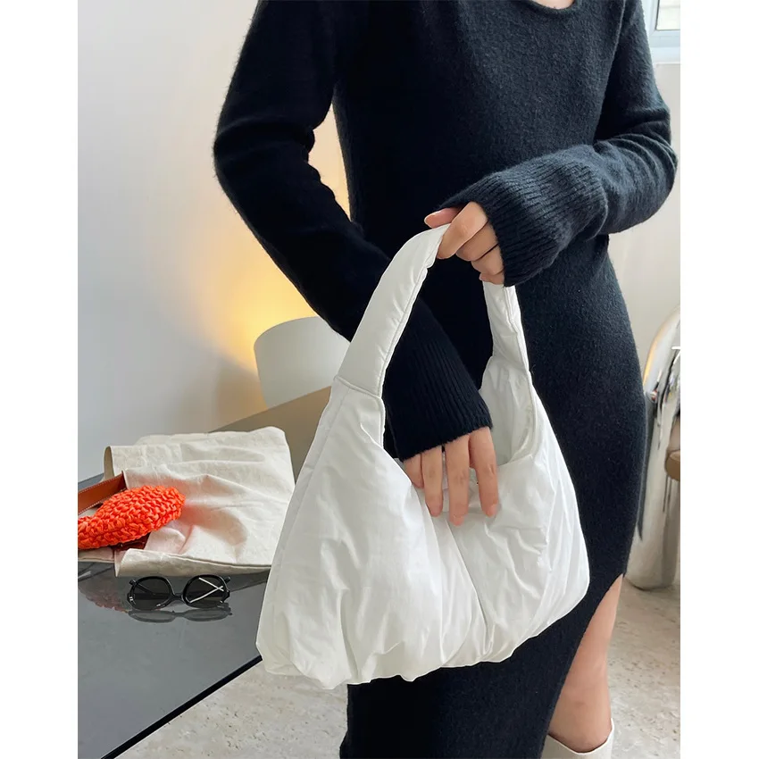 

2022 New Winter Fashion Luxury Designer Handbag For Women Down Hobos White And Green Shoulder Bag Small Phone Pack Free Shipping
