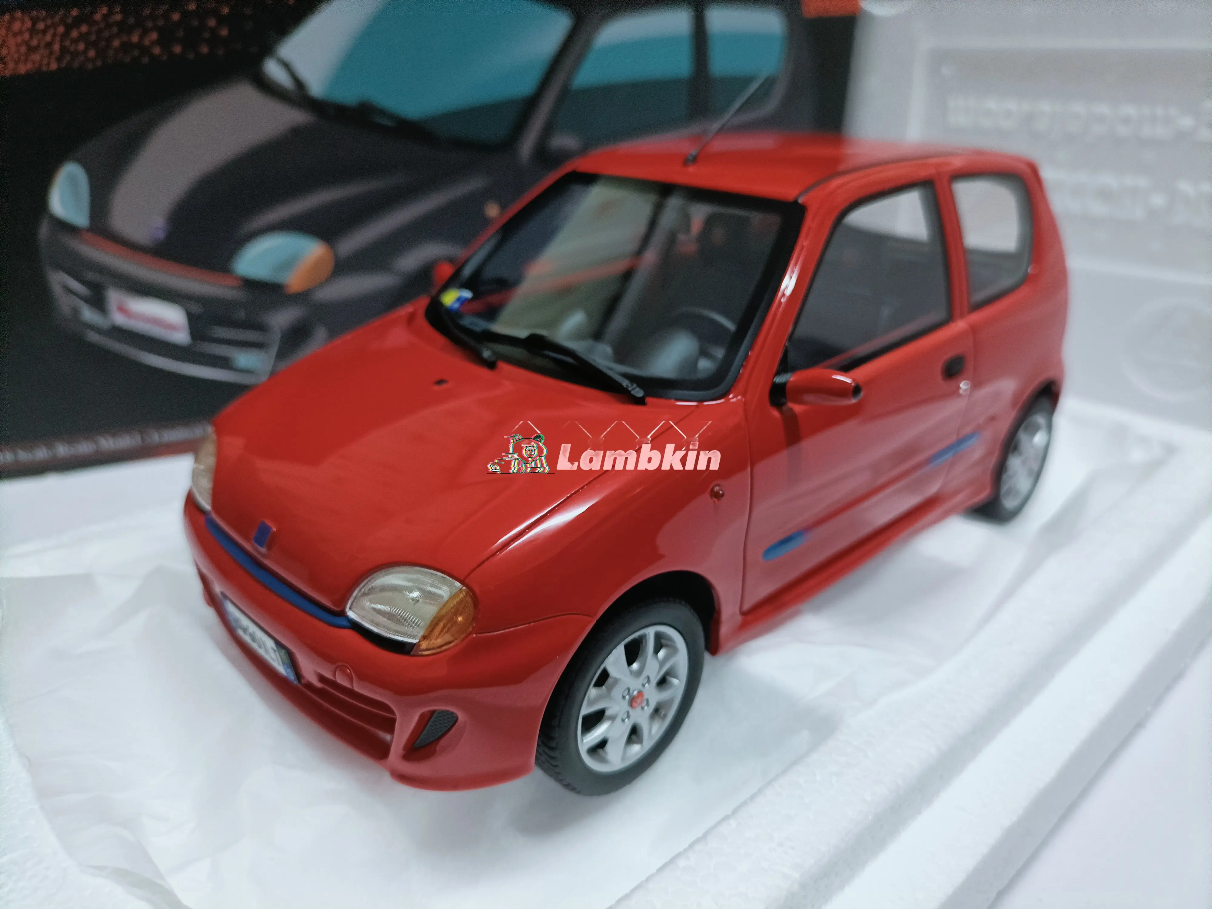 Laudoracing 1/18 Fiat Seicento Abarth 1998 Модель седана классические коллекционные миниатюрные