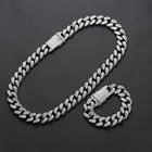 Цепочка мужская из кубинской панцирной цепи Майами с кристаллами, 19 мм