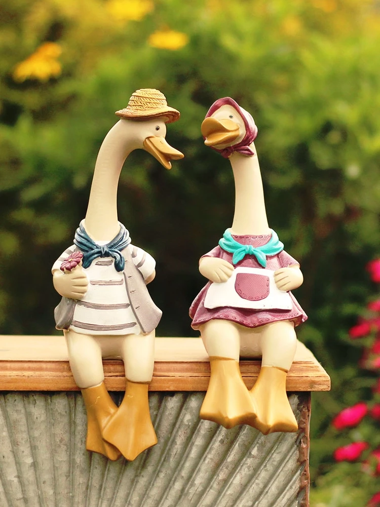 

Resin Duck Couple Personality Gardening Decoration Landscaping Courtyard Balcony Layout Creative Terrace Outdoor Adornment