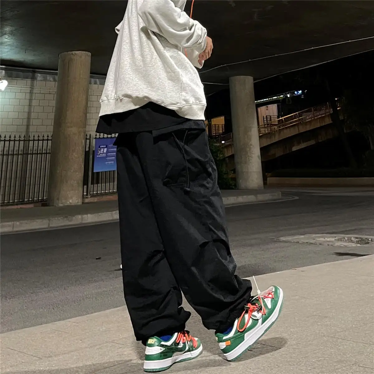 

Новый однотонный комбинезон Y2K с большими карманами для женщин, уличный тренд в стиле хип-хоп, брюки с широкими штанинами для мужчин и женщин, повседневные брюки в стиле Харадзюку с высокой талией