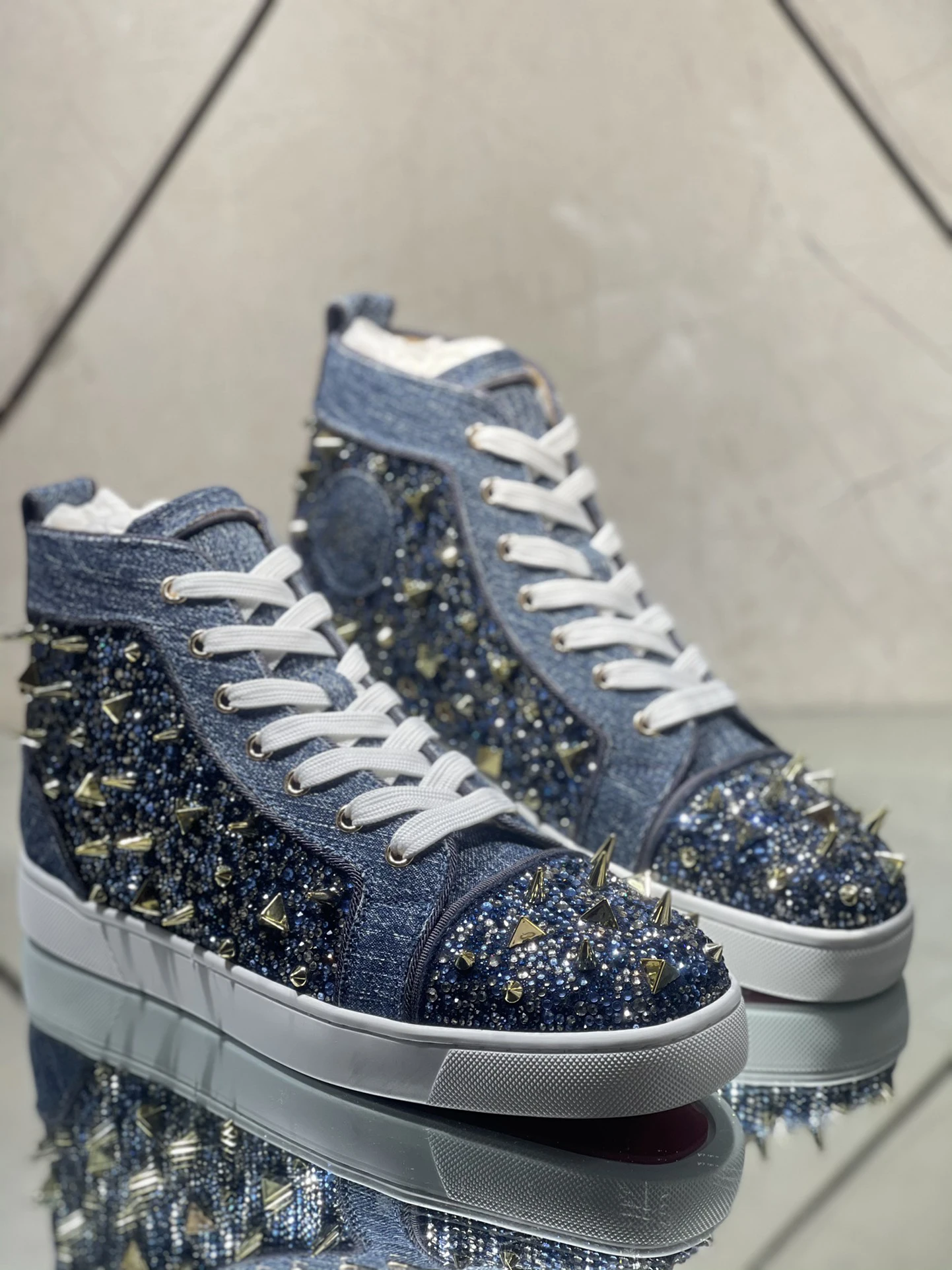 

New High-top Shoes Denim Rivets Red Bottom Trend Brand Men Sneakers Spring Summer All-match Couple Casual Women Sneakers