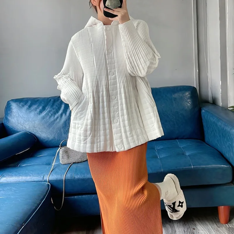 

Женское Плиссированное хлопковое пальто Miyake, однотонное простое свободное хлопковое пальто с капюшоном, осень/зима 2022