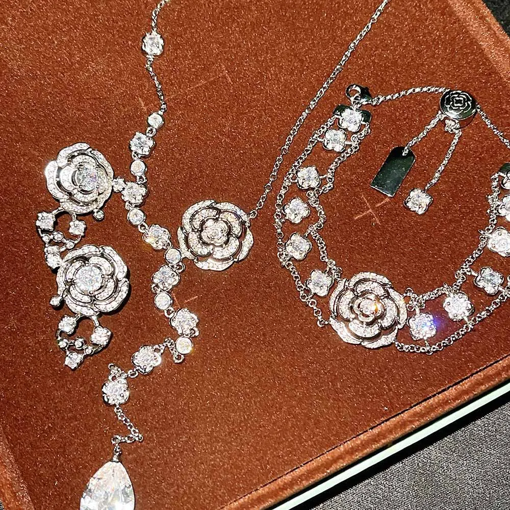 

Pure Copper Production Zircon Setting Woman Rope Chain Necklace Bracelect Earrings Set