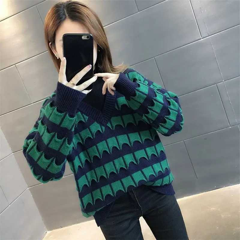 Клетчатый женский свитер с полувысоким воротником новый осенне-зимний свободный