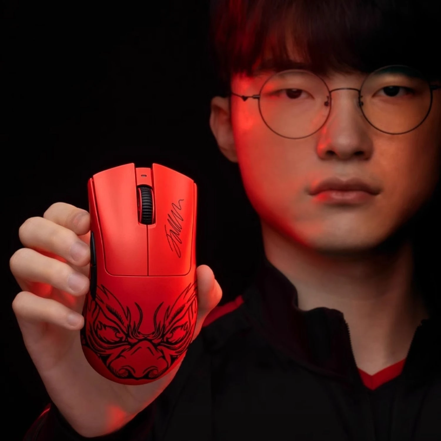 Фото Игровая мышь RAZER DEATHADDER V3 PRO FAKER EDITION, 2 режима, беспроводная, 2,4G, 30000 точек на дюйм, индивидуальные эргономичные легкие аксессуары для ПК №4