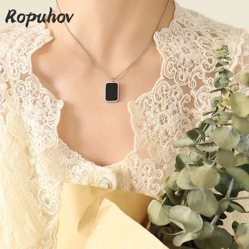 

Ropuhov Woman New European And American Retro Jewelry Long Black Shell Pendant Necklace Clavicle Chain Titanium Steel