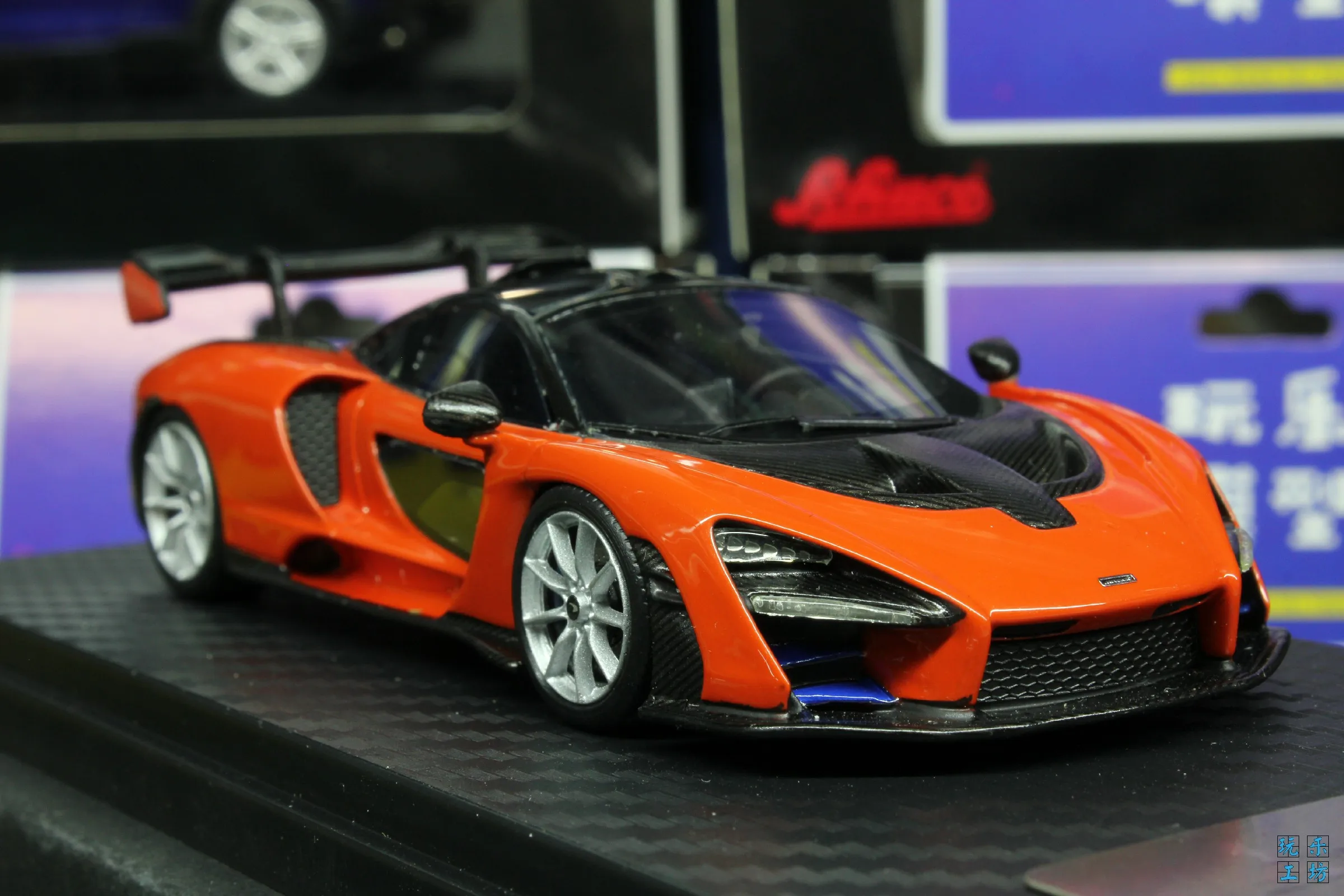 

original factory 1:43 McLaren Senna Limited Edition Resin Metal Static Car Model Toy Gift