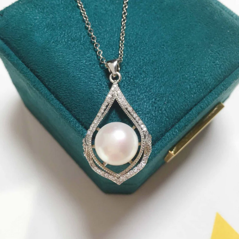 

Silver Natural Freshwater Pearl Pendant Geometric Copper Plated Real Gold Necklace Banquet Wedding Dress Jewelry Gift