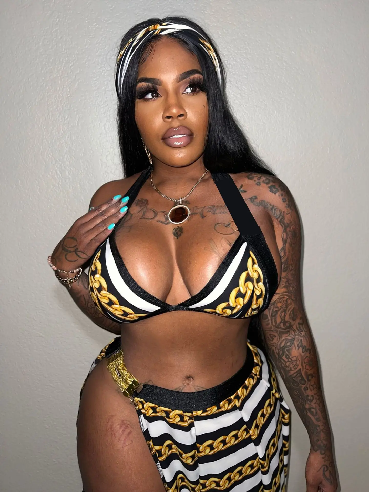 Купальник бикини с принтом золотистой цепочки шарф и накидка комплект из 3