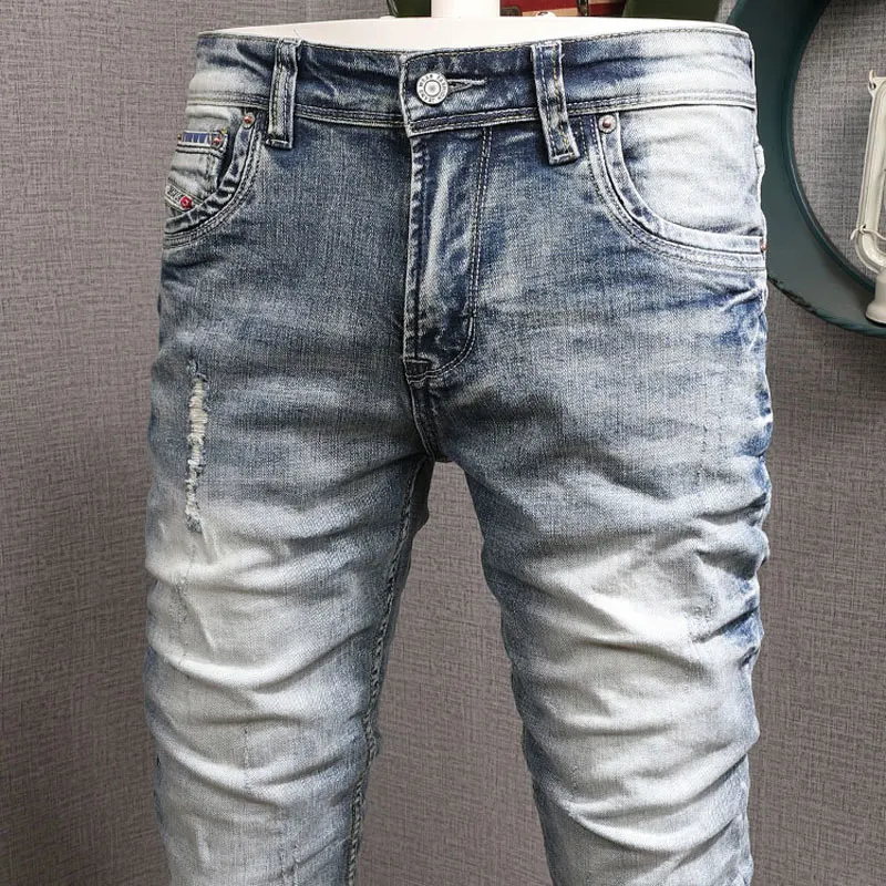 Fashion Designer Men Jeans Retro Washed Light Blue Elastic Stretch Slim Fit Ripped Jeans Men Printed Vintage Denim Pants Hombre