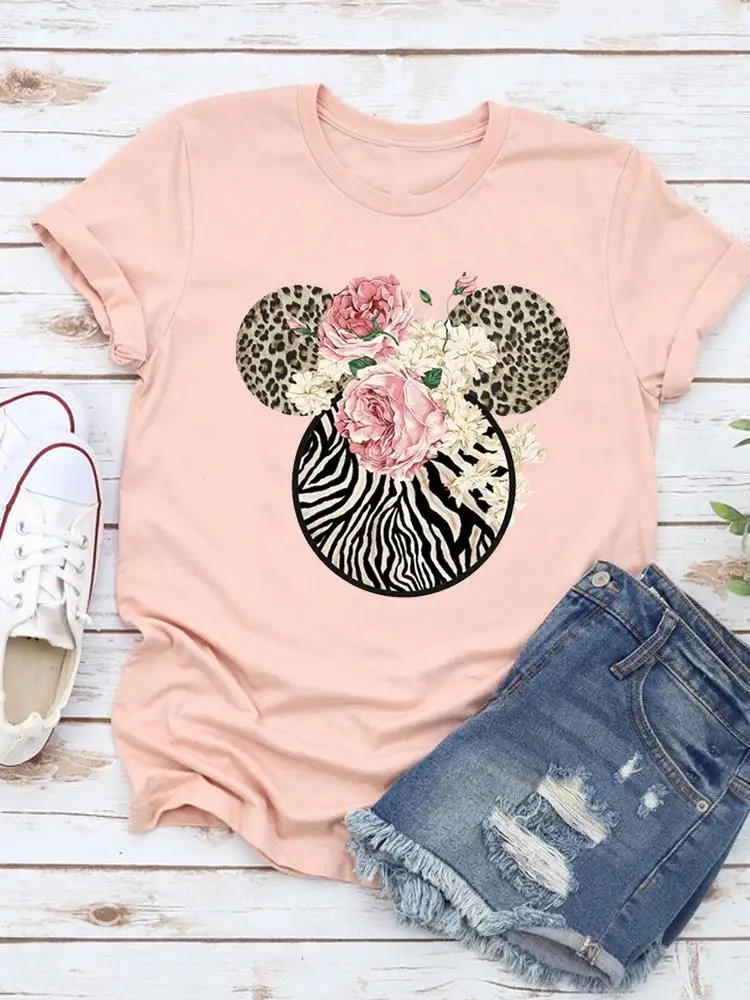 

Женская футболка с коротким рукавом, с рисунком и ушками