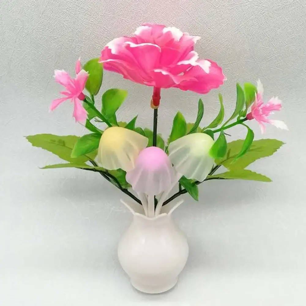 Треугольный светодиодный светильник в виде цветка розы