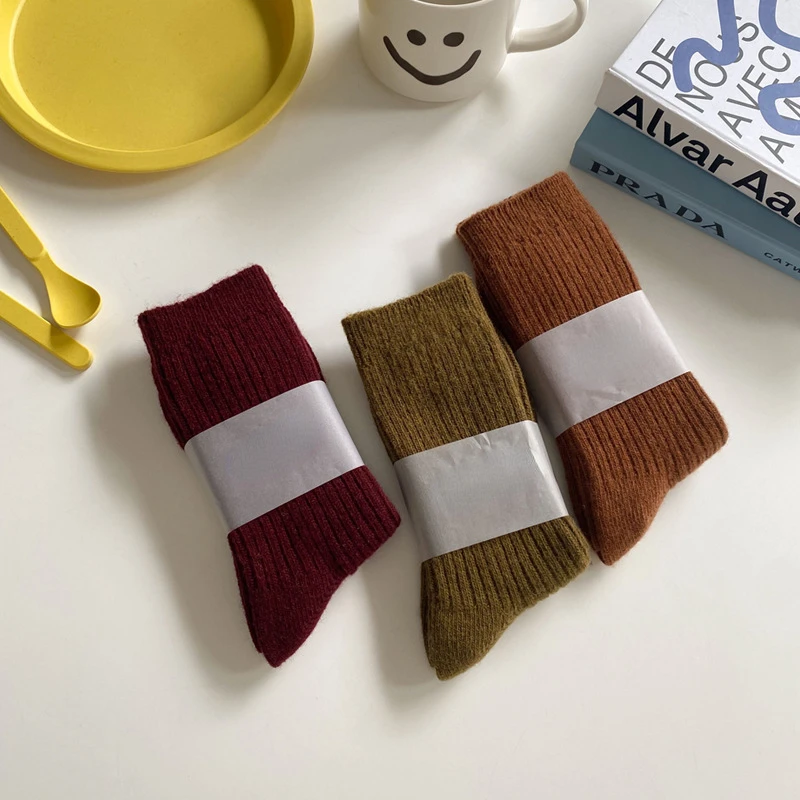 New Women's Wool Socks Winter Thickening Warm Harajuku Retro Cashmere Socks Fashion Casual Snow Socks 5 Pair