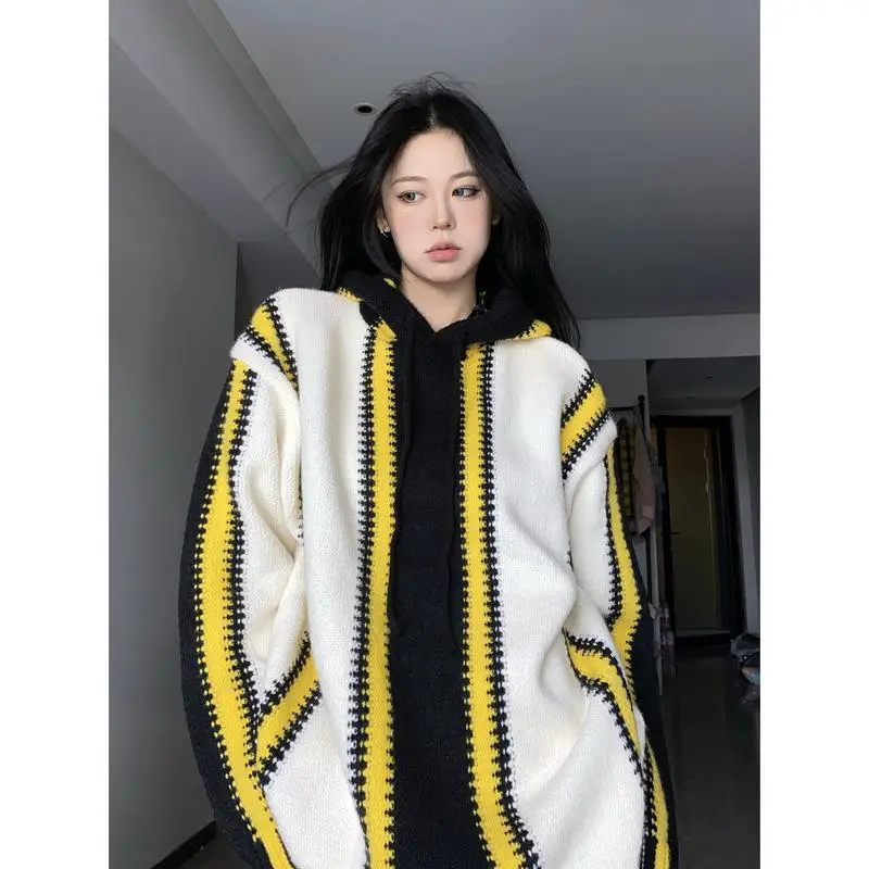 

2023 Spring New Light Luxury Fashion Sweater Women Casual Loose Comfortable Casual Hooded Sweater Long-sleeved Top Boutique