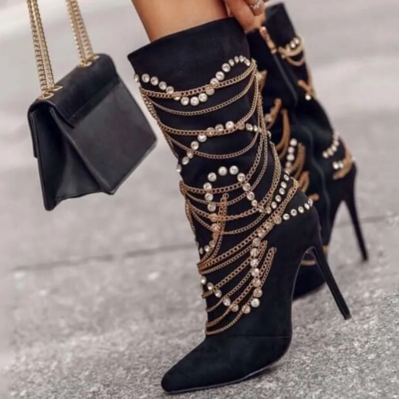 

Осенние блестящие Серебристые короткие ботинки Стразы с блестками пикантные ботинки с острым носком на шпильке цепочке Подиумные замшевые ботинки с боковой молнией