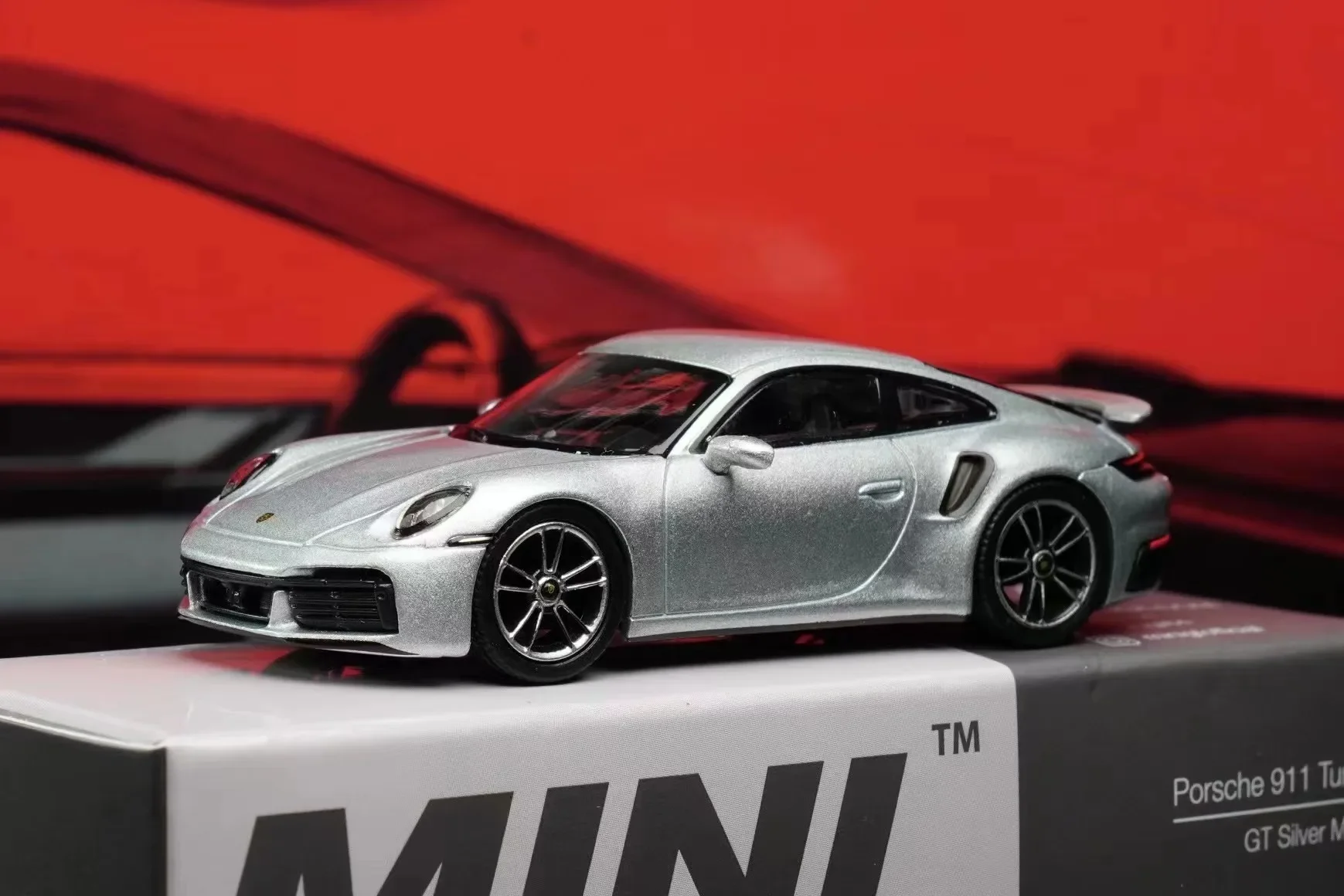 Модель автомобиля 1:64 Porsche 911 Silver Turbo S литой под давлением коллекционные детали для