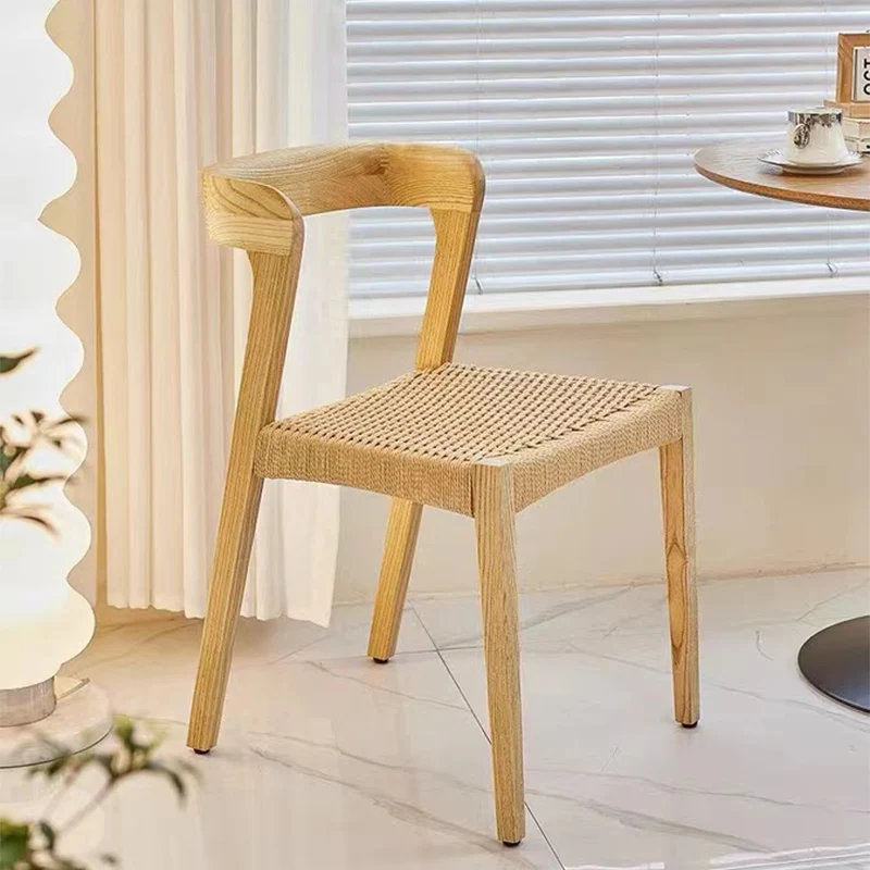 Эргономичные удобные деревянные обеденные стулья для балкона или свадьбы