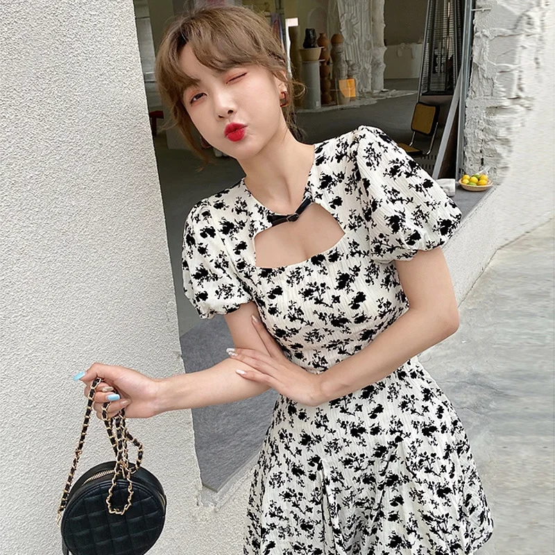 

2022 New Tea Break French Retro Gentle Wind Platycodon Skirt Waist Slim Floral Dress Girl Summer