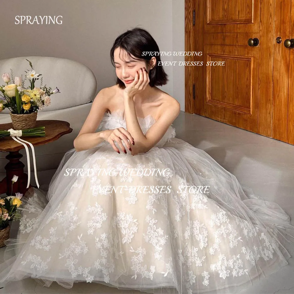 Женское платье невесты из тюля длинное кружевное до щиколотки расшитое цветами