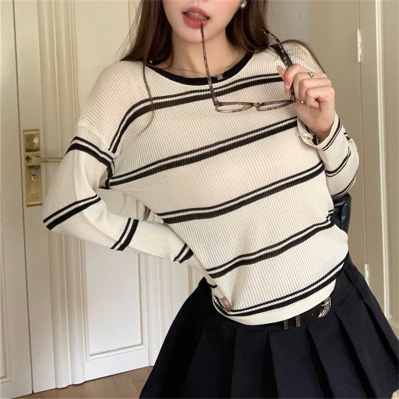 

Футболка женская трикотажная в полоску, винтажный шикарный Повседневный облегающий короткий пуловер с круглым вырезом и длинным рукавом, весна-осень