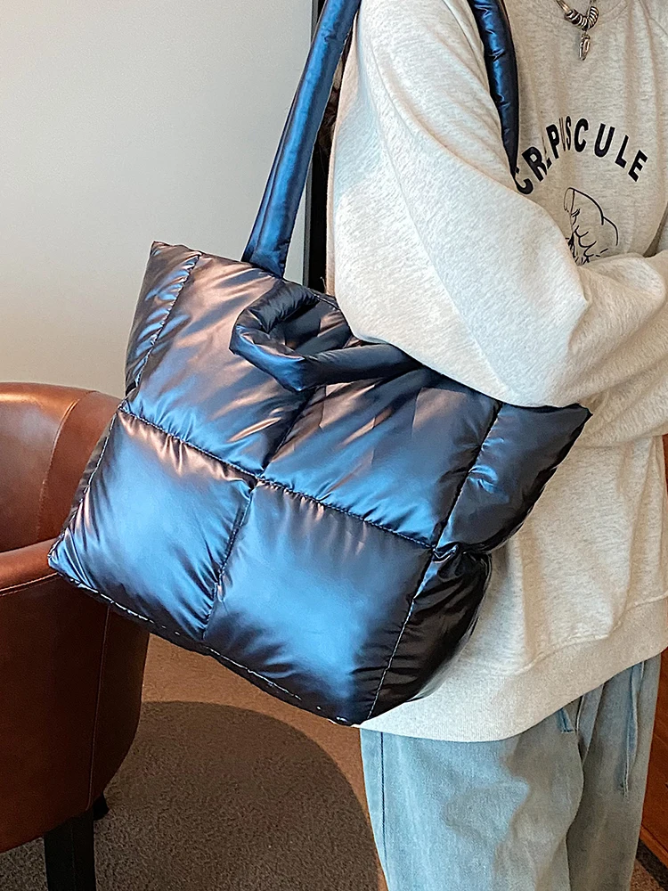 Trendy Cotton Tote Shoulder Bag for Fashionable Women