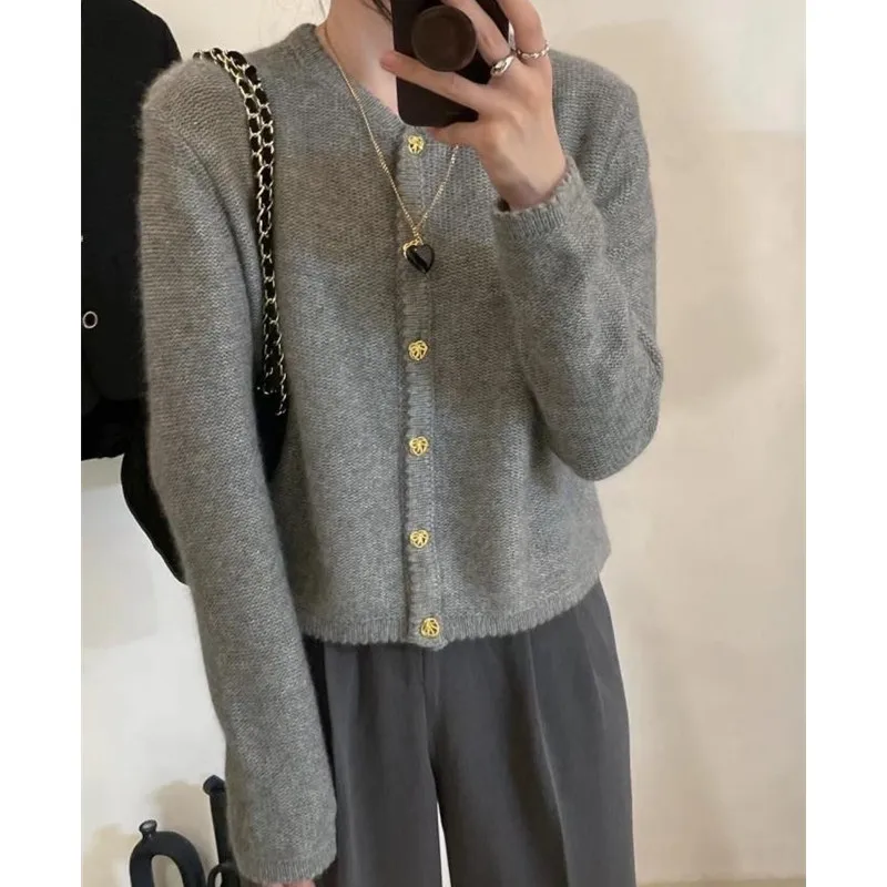

2022 Autumn Winter Casual Simple Button Long Sleeve Sweater Coat Ladies Korea