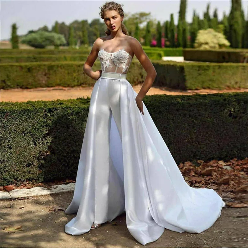 

Sexy Wedding Jumpsuit Dresses 2023 Pantsuit Appliques Detachable Culottes Strapless Court Train For Elegant Women New Arrival