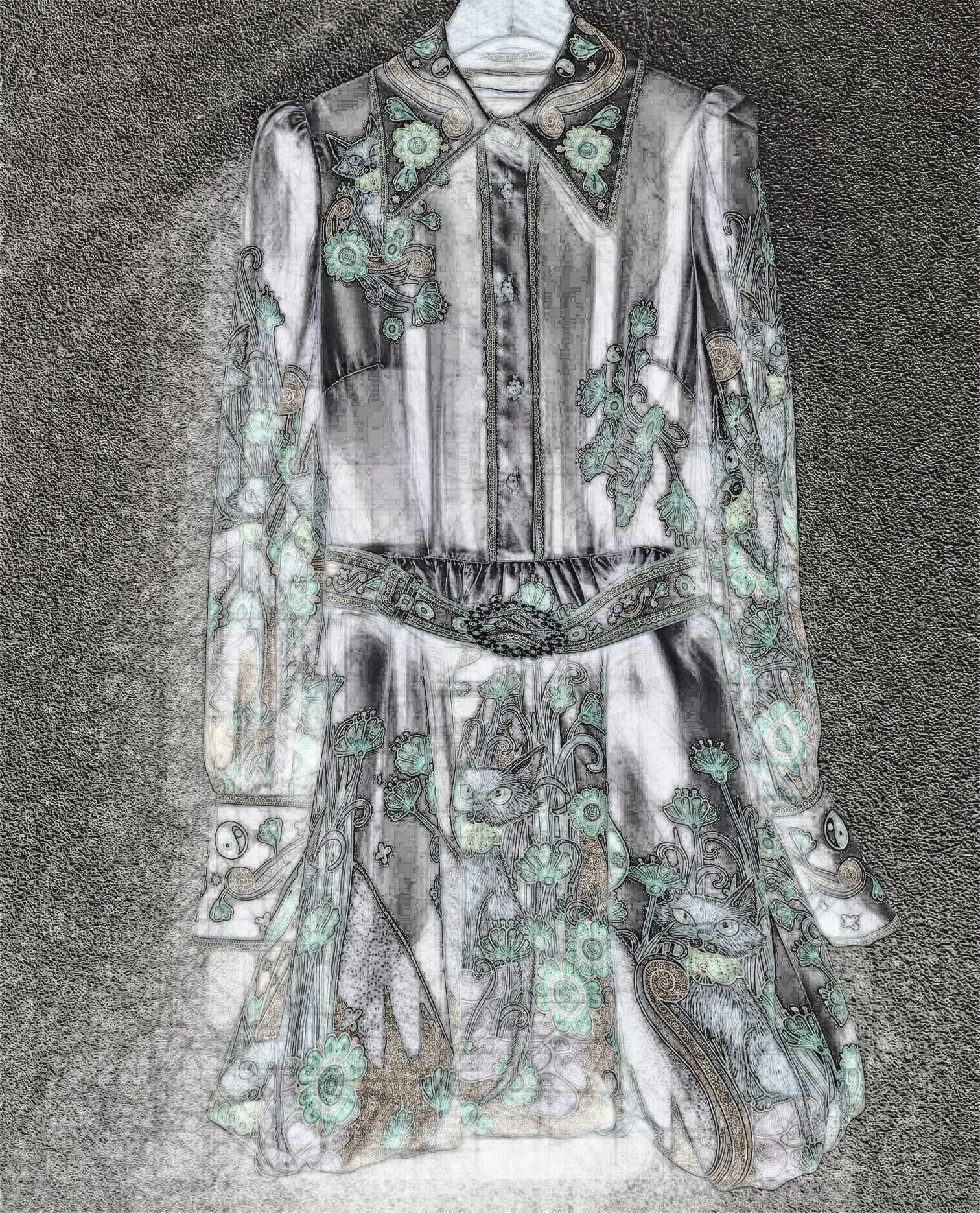 

Длинное шелковое платье 2210273