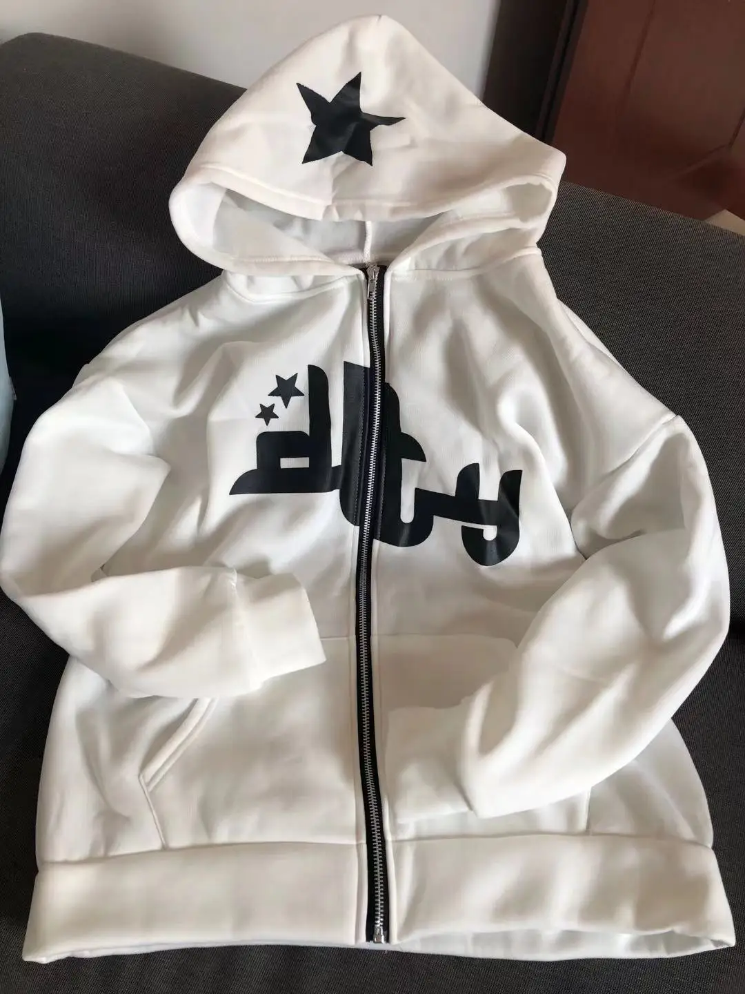 

Женская толстовка с длинным рукавом, с вышивкой