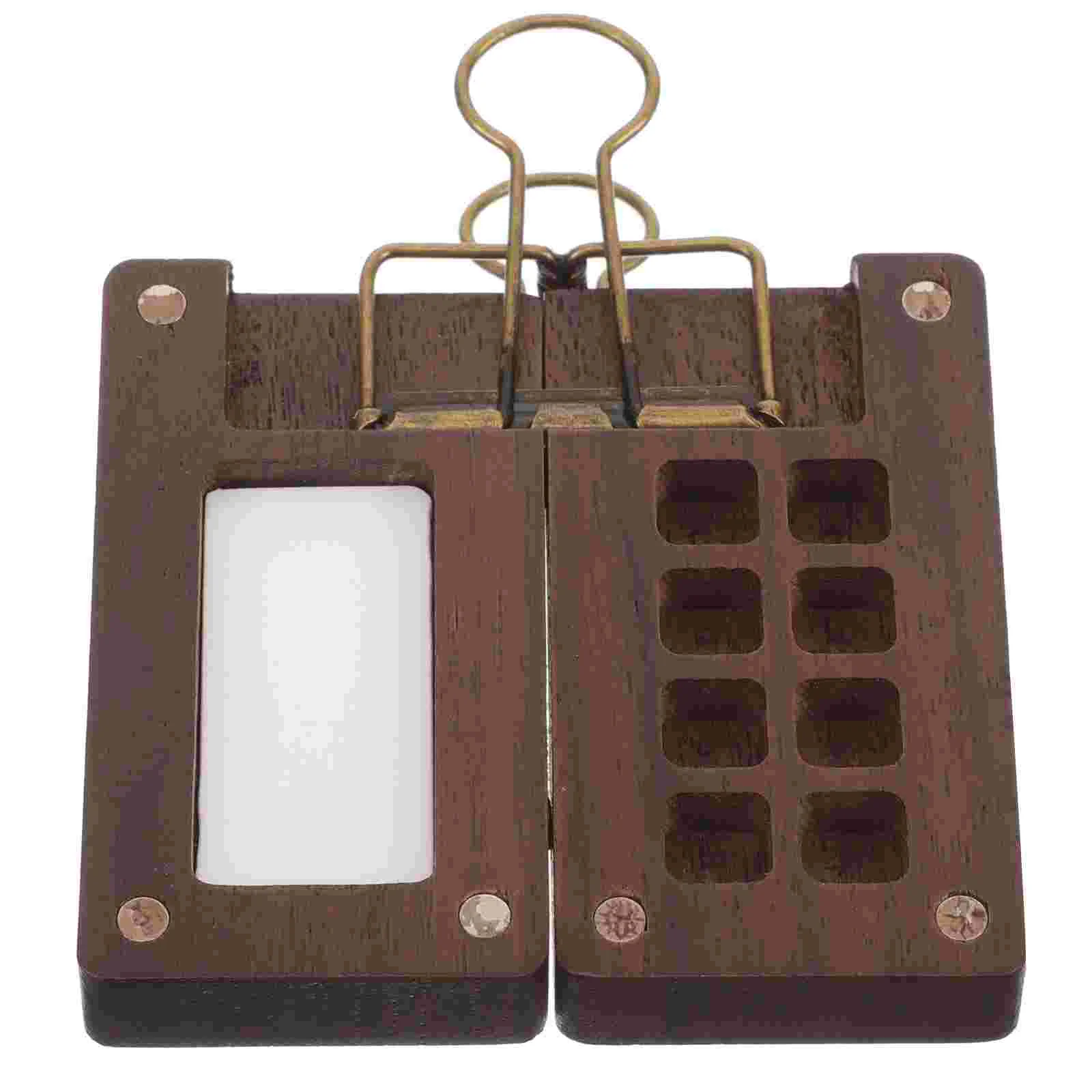 Рисунок 2 - 1 Набор, деревянная палитра акварельных