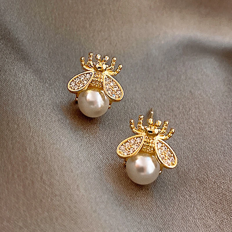 

CAOSHI Imitation Pearl Bee Earrings for Women Delicate Female Wedding Party Accessories with Dazzling Zirconia Dainty Jewelry