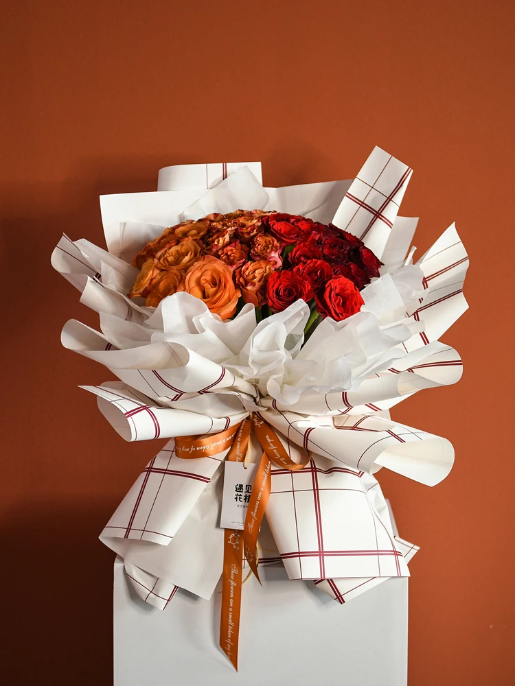 

20 шт Геометрическая линия клетчатая оберточная бумага простые цветы букет в упаковке водонепроницаемый утолщение фестиваль подарок крафт ...